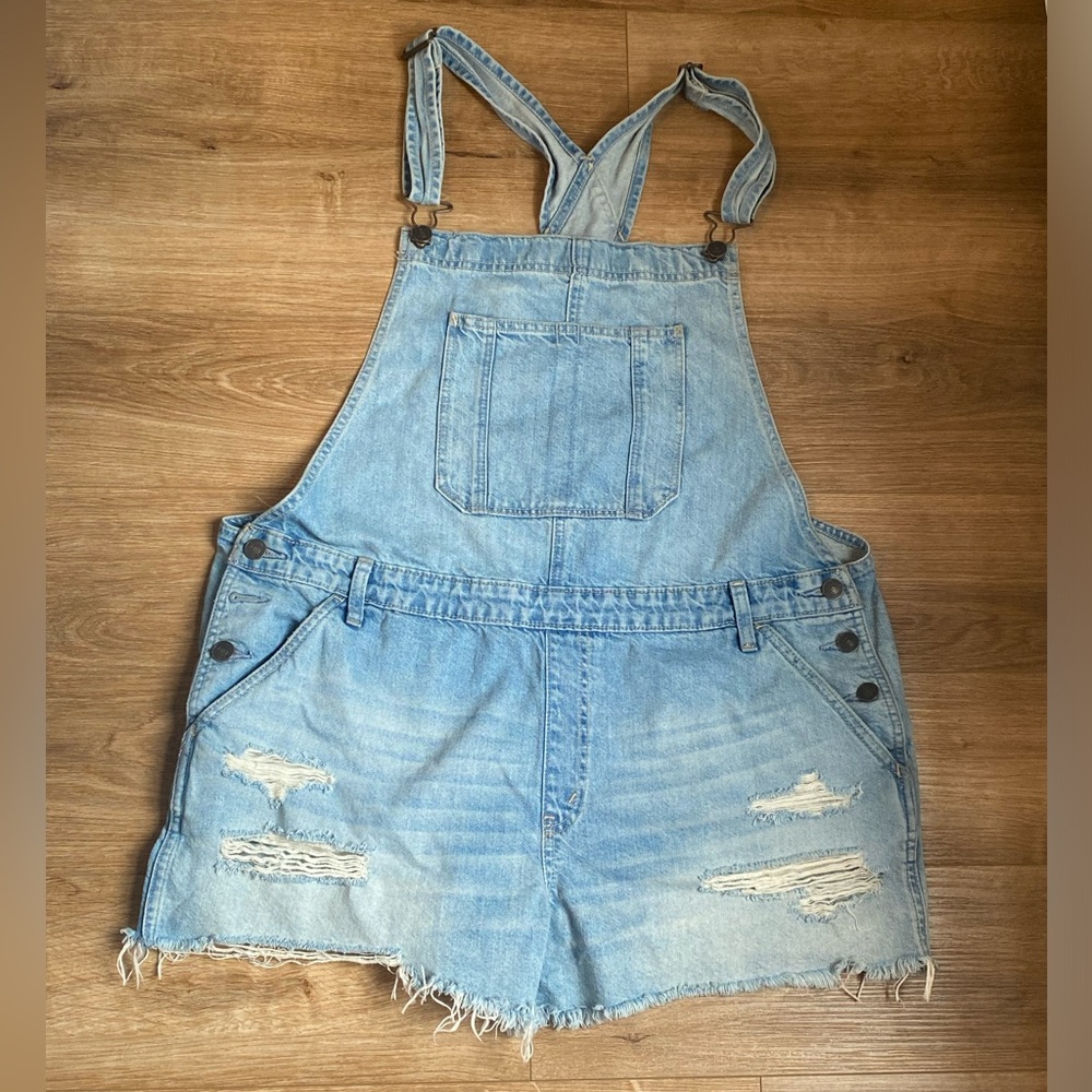 Abercrombie & Fitch Light Blue Denim Overall Shorts